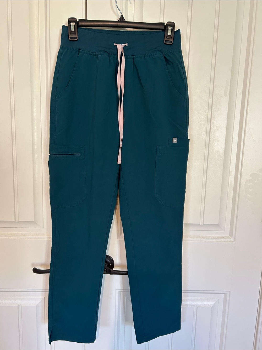 Women’s Figs Caribbean blue Yola high waisted skinny Pants and Montex top